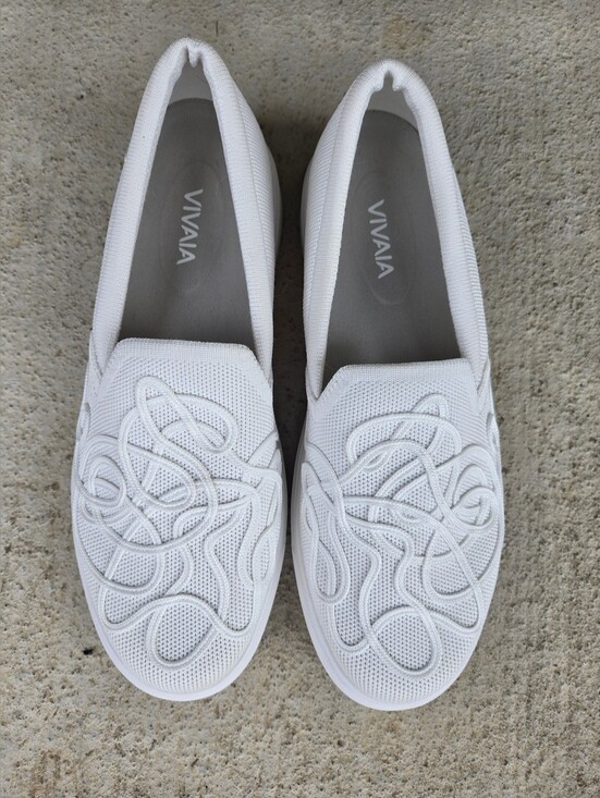 Vivaia Shoes - VIVAIA White Knit Slip-On Loafers Excellente Conditions